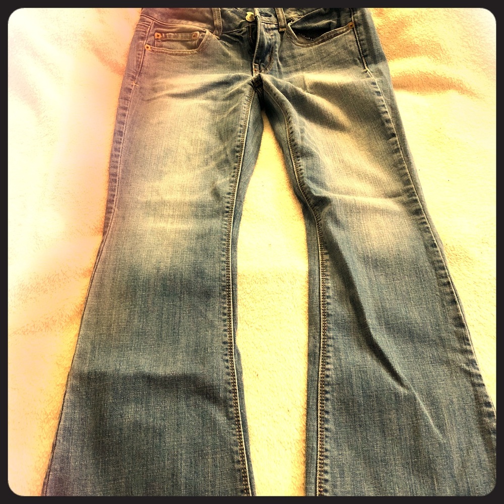 AE Outfitter Bootcut Worn Wash Jeans